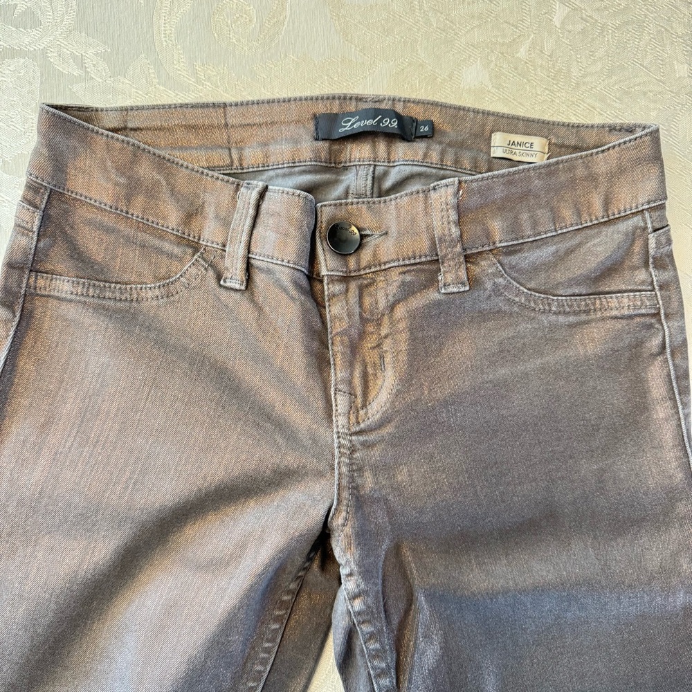 Level 99 Women’s Skinny Jeans Size 26